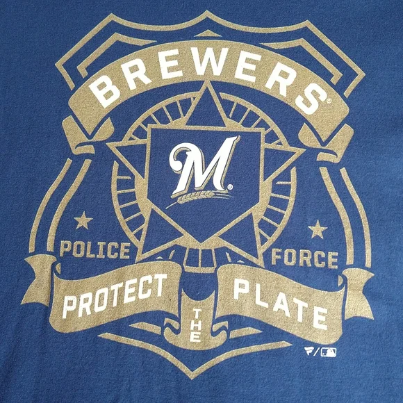 Ladies XL  V- neck t-shirt Milwaukee Brewers ,Fanatics brand. - Picture 2 of 6